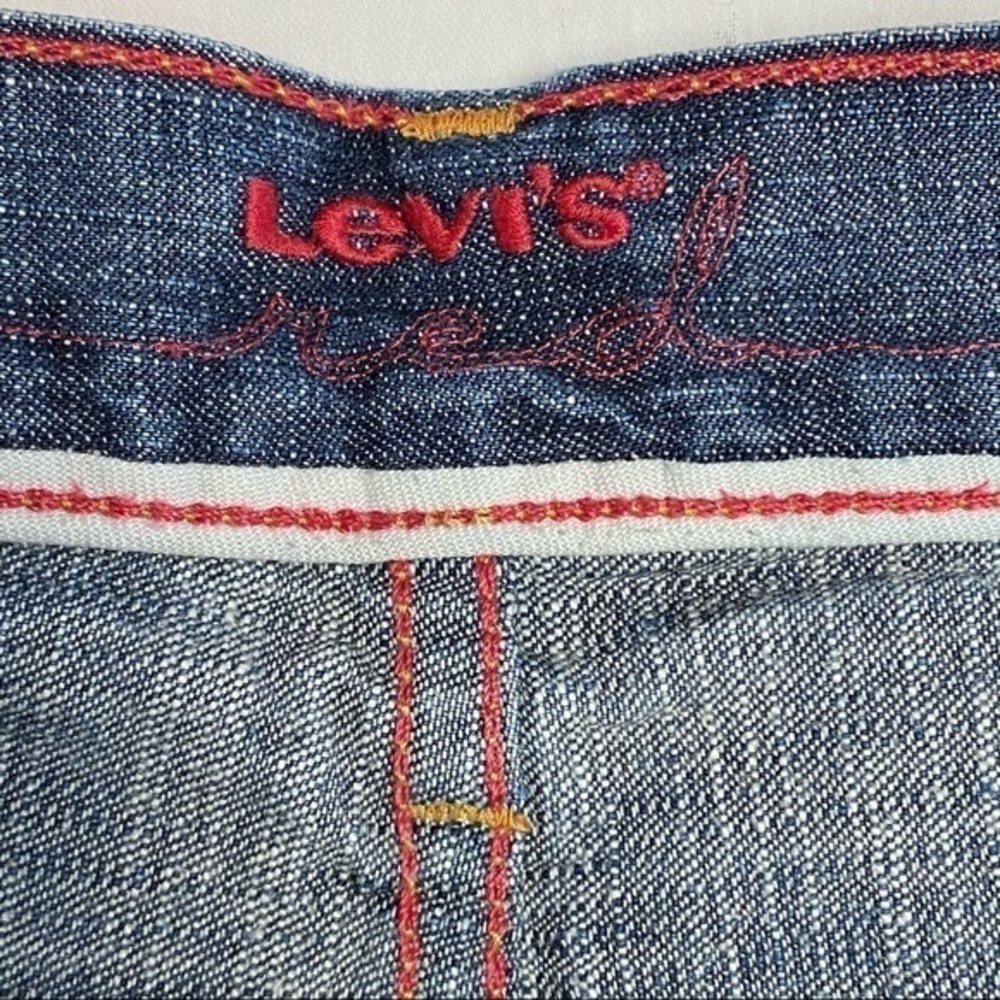 LEVI’S Cut Off Jean Shorts - Picture 4 of 8